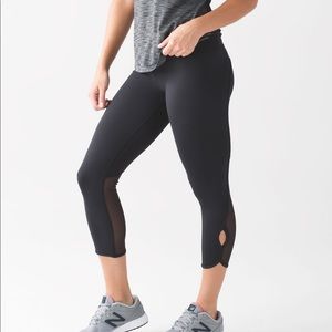 Lululemon Beat the Heat Mesh Black Crop Leggings Size 10